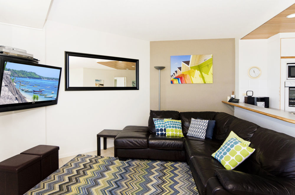 Oceanside Resort - Absolute Beachfront Apartments Gold Coast Dış mekan fotoğraf